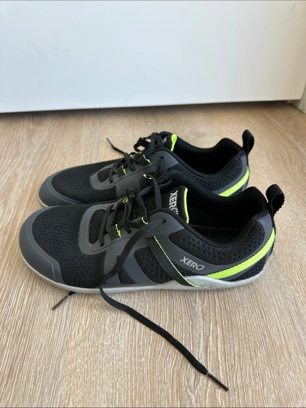 Xero Shoes Men's Barefoot Running Shoes Size 8.5 Black Minimalist Zero Drop
